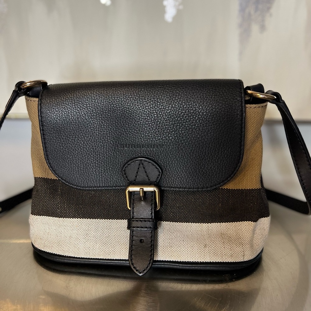 Burberry crossbody